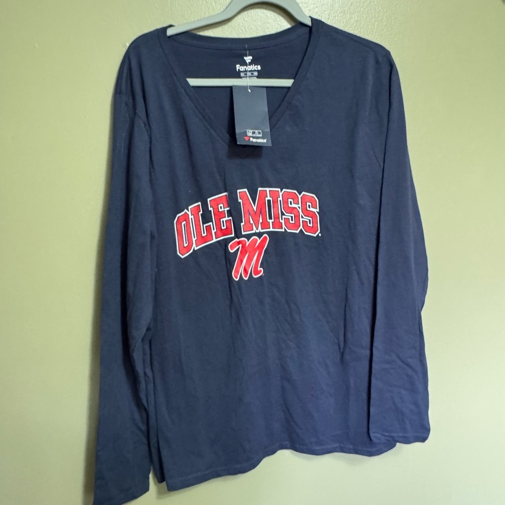 Ole Miss Long Sleeve V Neck Tee,‎ Size 2XL, NWT